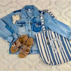 CIRCUS 🎪 SAM EDELMAN SEQUINED HORSESHOE STRIPED CANVAS TOTE, WESTERN STYLE